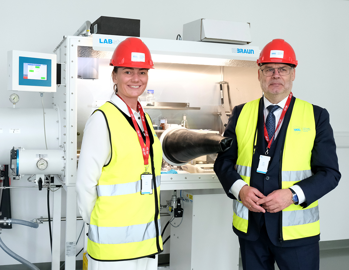 essneutron's tweet photo. #ESS was honoured to welcome the President of #Estonia @AlarKaris &amp; delegation! The group got to see the progress made in the facility's construction, with a particular focus on Estonian contributions. #Collaboration towards scientific excellence! 🇪🇪
🔗 https://t.co/WR4F0l7CFB https://t.co/4gapeqsrT9