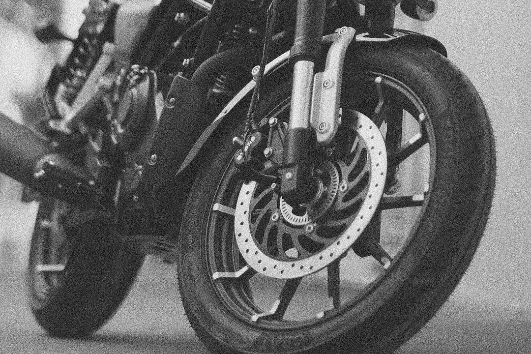 ashwinsatyadev's tweet photo. The made-in-India India Harley-Davidson motorcycle first photos. It is being said that, styling was done by Harley-Davidson and engineering, testing, development all been done in India by Hero MotoCorp. #harleydavidson https://t.co/LNnJjQH6YR