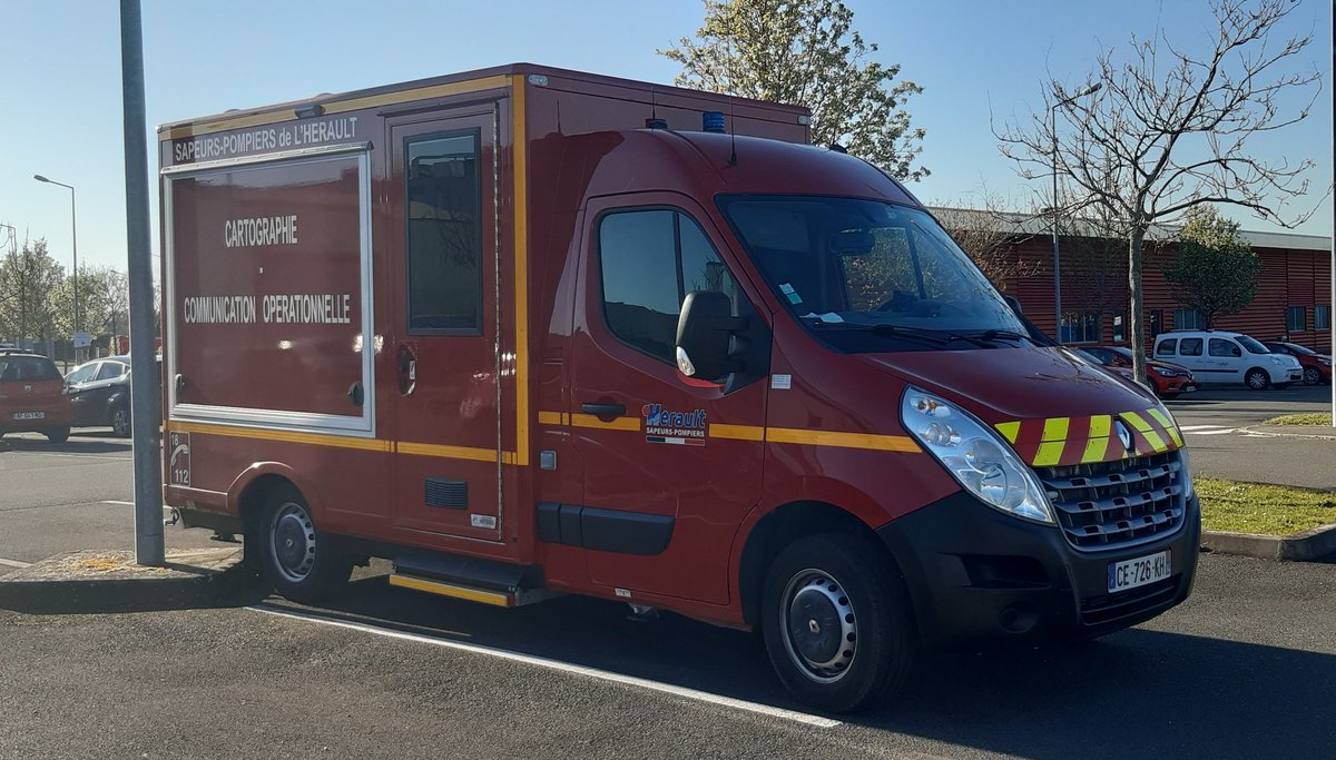 Le Véhicule de Cartographie et de Communication Opérationnelle (VCCO) du @SDIS34 est présent à #Angers au <a href="/SDIS_49/">Sapeurs-pompiers de Maine-et-Loire - SDIS 49</a>. #GeoSDIS2023
