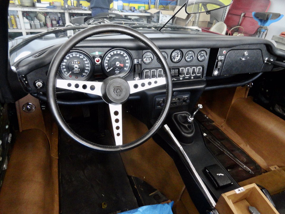 FVC_Clasicos's tweet photo. Vamos avanzando con los interiores y la capota del precioso Jaguar E-Type SIII.  5 parte

https://t.co/YTud4lOAaG 

#jaguaretype #restauracion #cochesclasicos #reparacion #madrid #cobeña https://t.co/LSlRw3h1rv