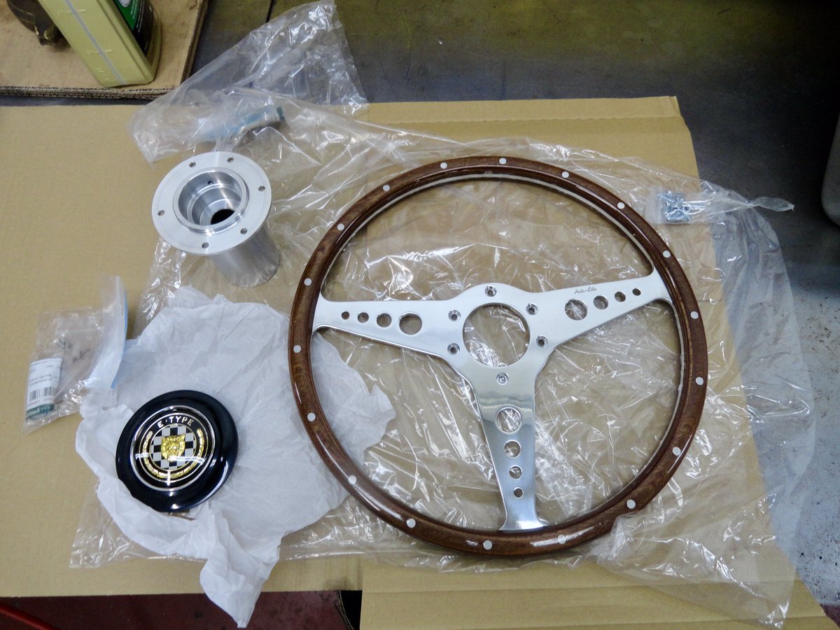 FVC_Clasicos's tweet photo. Vamos avanzando con los interiores y la capota del precioso Jaguar E-Type SIII.  5 parte

https://t.co/YTud4lOAaG 

#jaguaretype #restauracion #cochesclasicos #reparacion #madrid #cobeña https://t.co/LSlRw3h1rv