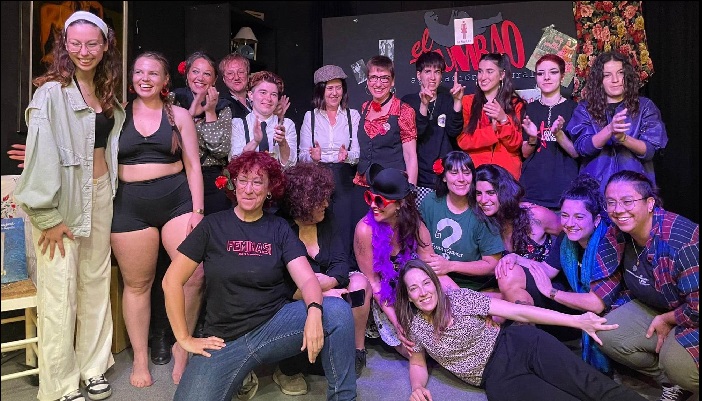 El domingo la JÁMTRICA volvió a ser un akelarre cultural de la sanación, con las folclóricas como punto de partida de una historia que hoy nos cuentan <a href="/yaike_alicante/">Yaike Alicante</a>  con palabras y <a href="/VicLouPresi/">Victoria Lourdes</a> con un vídeo.

alicantelivemusic.com/la-jamtrica-fo…