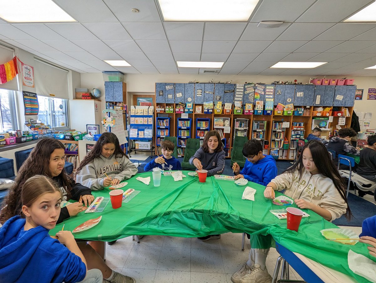 2BReading4Life's tweet photo. Reading "An Egg is Quiet" to learn about the large variety of eggs and celebrate their beauty and wonder! Started with watercolor and ended with marker and ink 🥚
@Miss_Merkle @NHPRoadSchool 
#Proud2bNhpGcp https://t.co/83SwjwTLXG