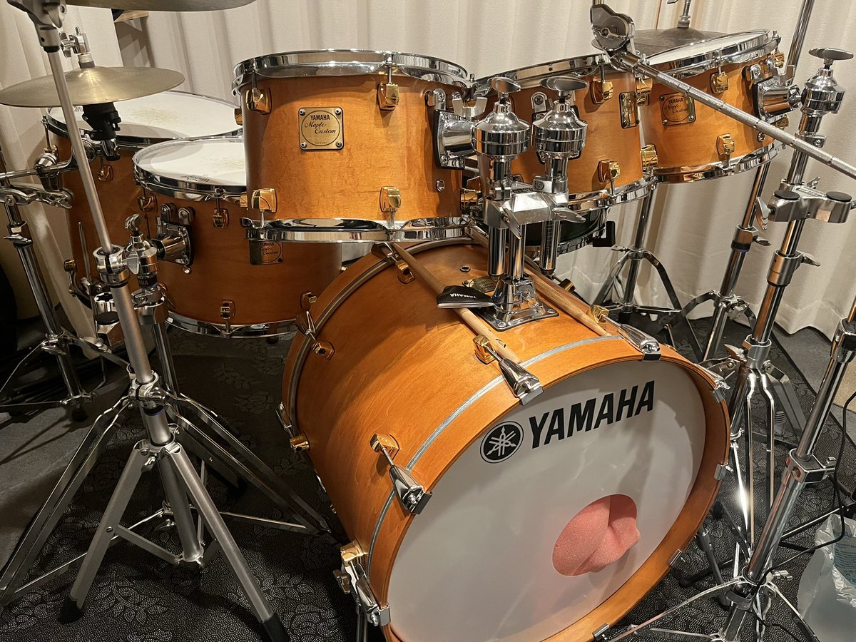 tksmusic_taiwan's tweet photo. 売ります
ヤマハのメイプルカスタムヴィンテージナチュラル。
22",16",14",12",10",8"
全てのタムホルダー、ハードケース付き
練馬・桜台のスタジオで試奏可能。
引き取りのみ。
さらに詳細はtksmusic01@gmail.com へ
#売ります #ドラムセット #yamaha #maplecustom https://t.co/epOv3bVzgS