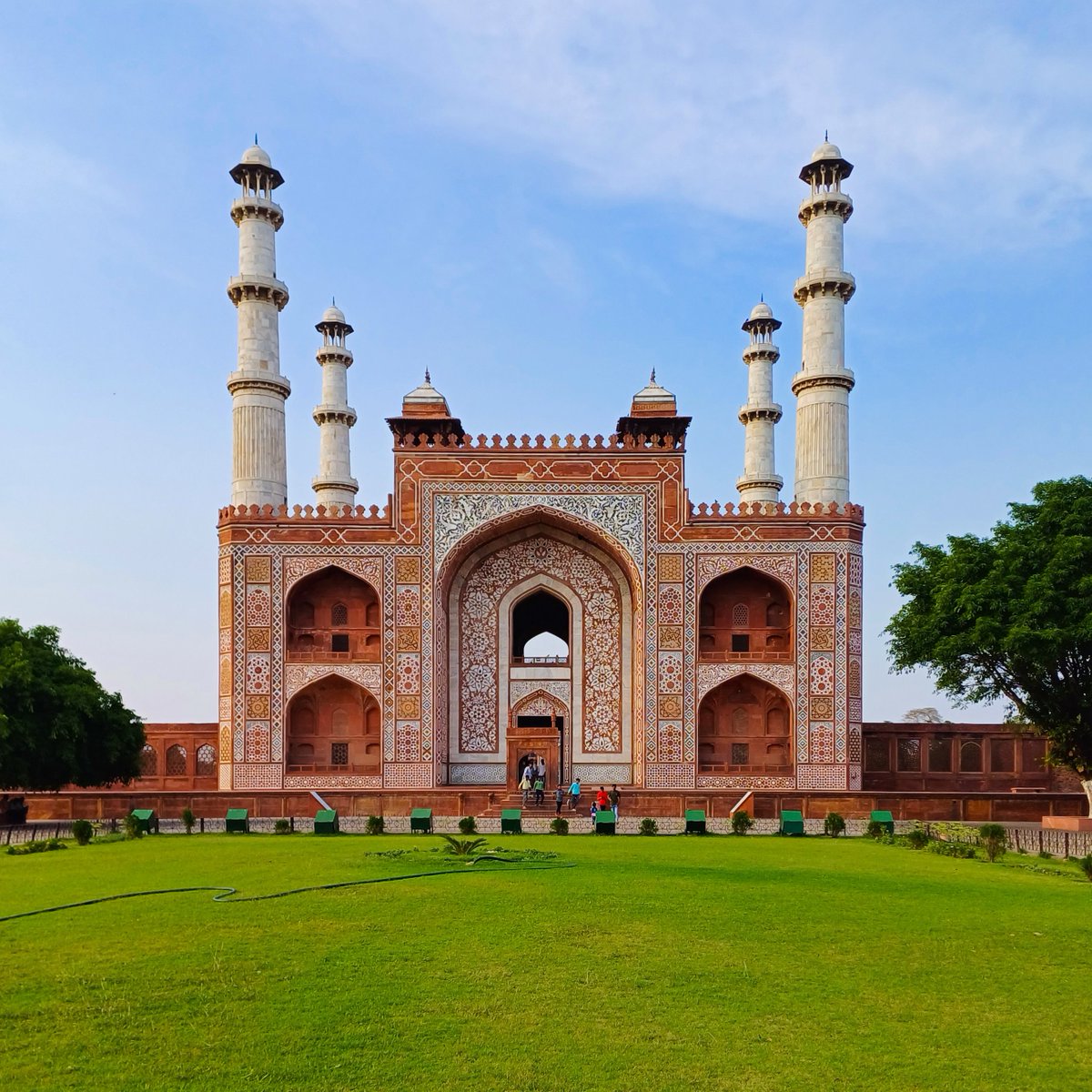 NaveenPippal's tweet photo. The Akbar's tomb
Shot with 50 MP camera of Brand new Samsung #GalaxyA34 5G with Awesome details 😎
#AwesomelsForEveryone
#AmpYourAwesome #AwesomeGalaxyA
#GalaxyA34 5G #withGalaxy
#SamsungMembers #SamsungMembersStars #Agra #Architecture #AkbarTomb #photography
@SamsungIndia https://t.co/9ecmCj3kle