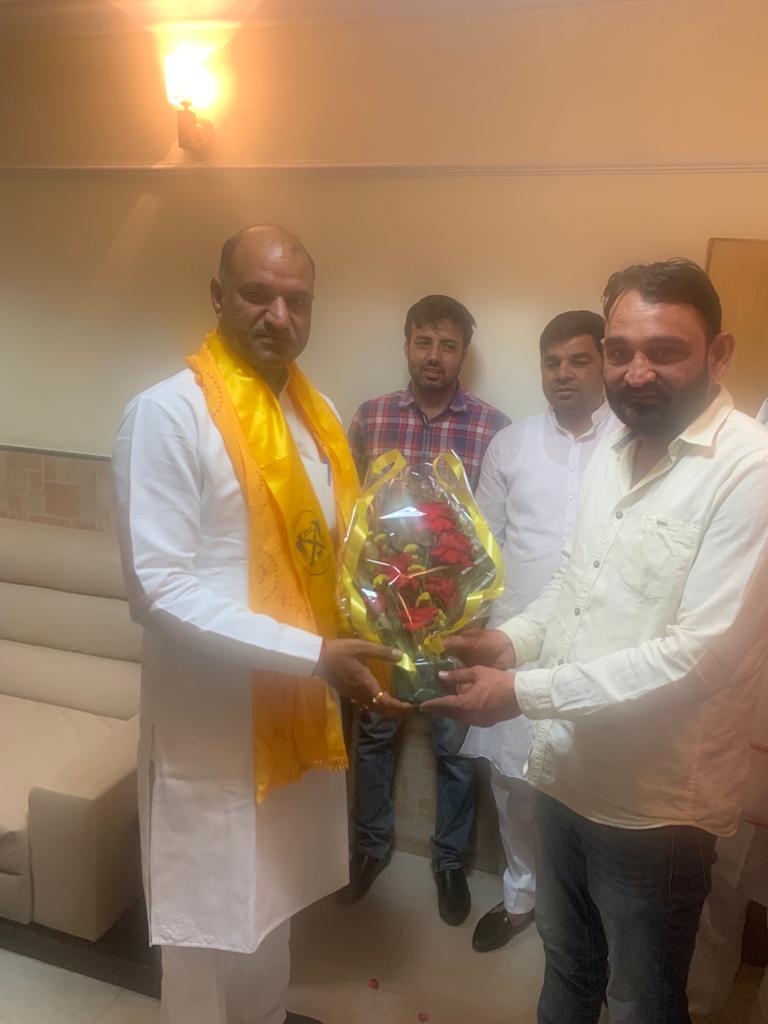 Laxminarayan4B's tweet photo. चित्तोड़ सांसद आदरणीय @cpjoshiBJP जी से मिल कर उनको प्रदेश अध्यक्ष बनने की बधाई एवं शुभकामनाएं प्रेषित कर 2024 के लिए भरोसा दिलाया की नागौर जिले से सभी विंधानसभा से जीत दर्ज करेंगे। #mission2024 @BJP4Rajasthan https://t.co/SvvpKkvGFS