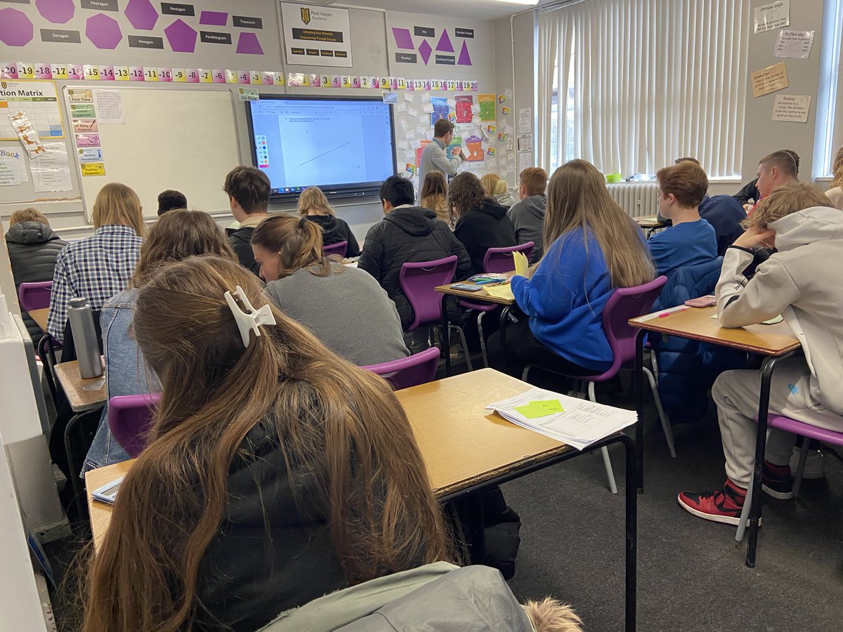 PoolHayesAcad's tweet image. Maths students working hard in their Easter beak! Well done Year 11 #unlockingyourpotential