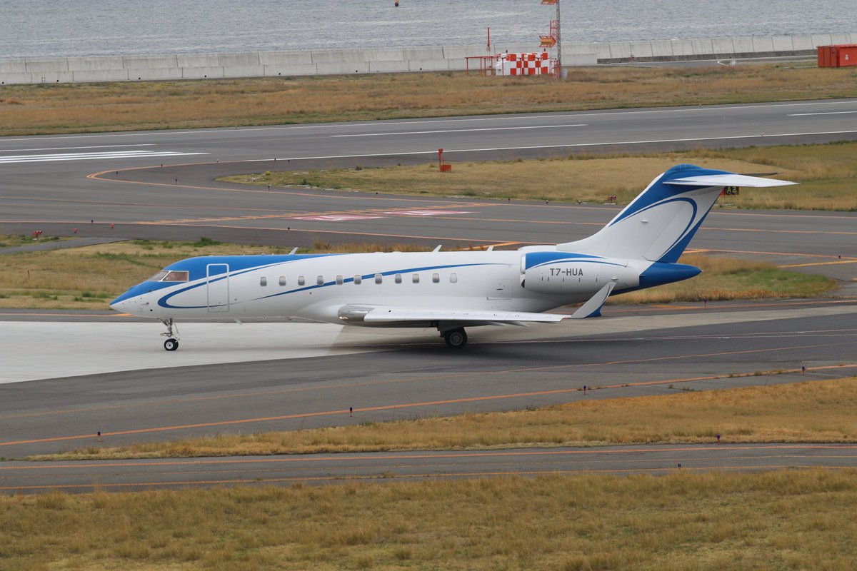 T7-HUA 
Bombardier BD-700-1A11 Global5000
Executive Aviation Taiwan
2023.4.5  KIX
#関西国際空港 #GLEX