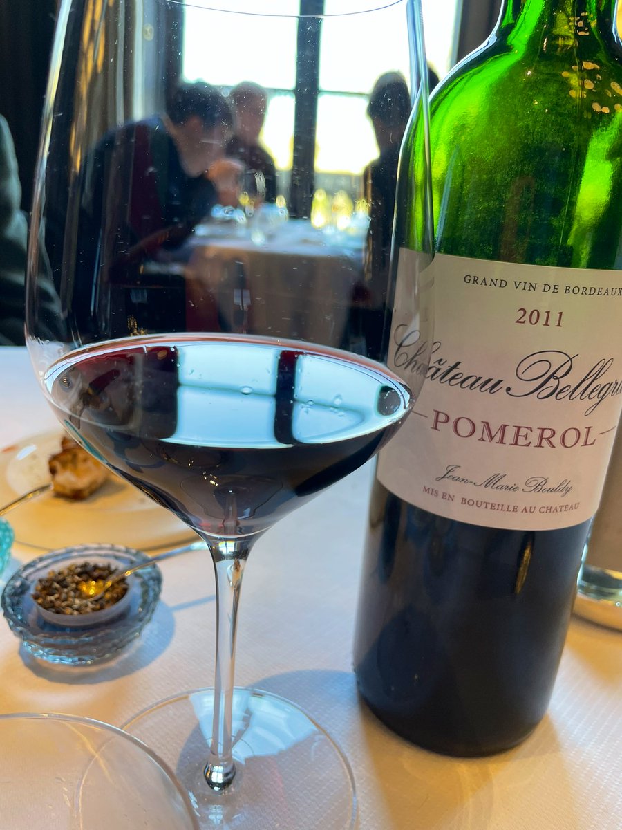 eatinglasvegas's tweet photo. Spring has sprung @guysavoy Part Deux:
#Artichokesoup
#Rouget
#Pomerol
#lambchops
🇫🇷😋🧑🍳🥂🍷🥣🐑 https://t.co/slcGEMovU2