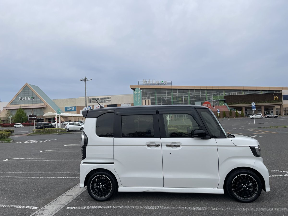 19_maaa_12's tweet photo. ひっさしぶりにモレラ行ってきた！
最近NBOX納車して乗ってるけどずっと普通車乗ってたから運転しにくい😇
まだターボの良さをわかっていない笑
独身だったらローン組んででもカムリ買ってたよ😮‍💨
大阪に住んでたけど三重に引っ越してきました。 https://t.co/UA4wcOtrOf