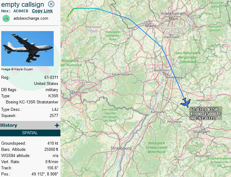 SirListenalot's tweet photo. #KC135 #AE04EB as #COUNT93 looks to be heading for the Adriatic Sea (play with "AV" #F16's?) via Austrian airspace today https://t.co/bHf8VoZQxQ