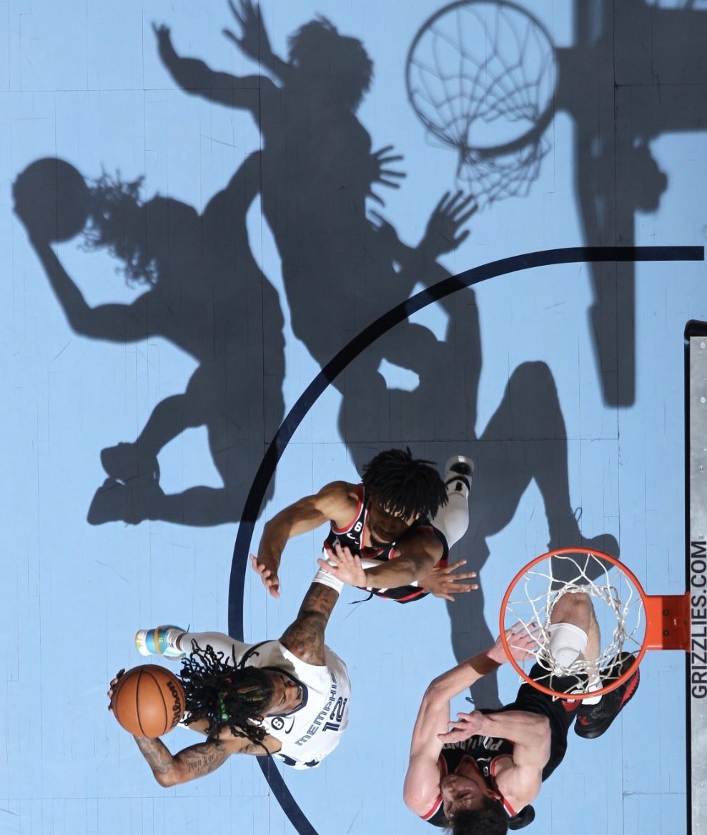 PasionBasketNBA's tweet photo. El FOTÓN que dejó anoche Ja Morant 📸 https://t.co/zkyaeWPj5o