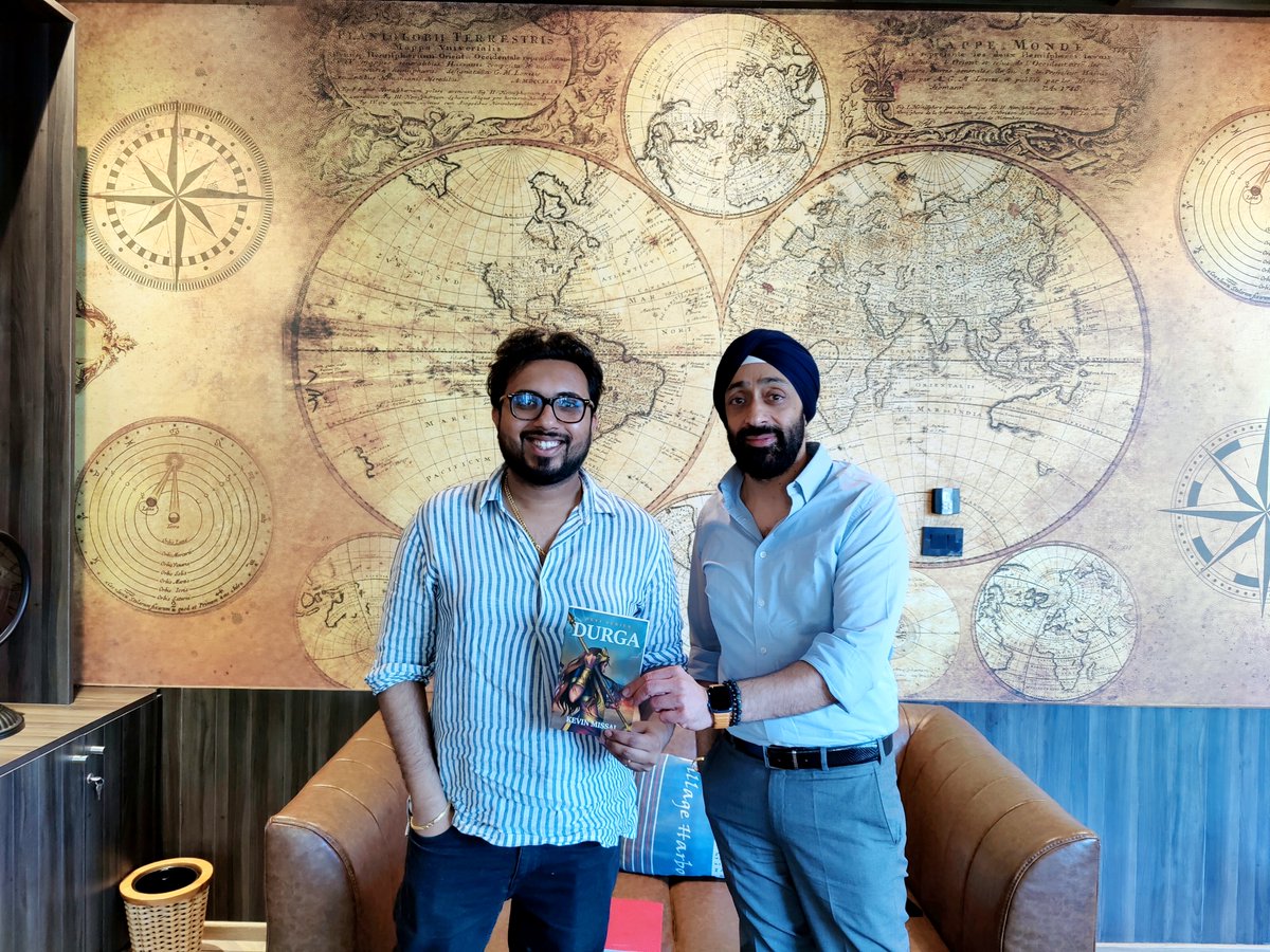 RELAY had another exciting Brown Sofa session Yesterday, <a href="/harmeetgrover_/">Harmeet Grover</a>  was in conversation with the famous author <a href="/kevin_missal/">Kevin Missal</a> 
.
Thank you <a href="/Simon/">Simone Brunozzi</a> &amp; Schuster for organizing this.