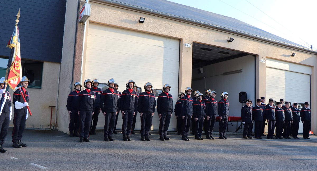 Sapeurs-Pompiers 50 (@sdis50) on Twitter photo La Lieutenante Marlène Lelubez a été nommée nouvelle cheffe de centre, à la tête des #sapeurspompiers #CIS #SaintSauveurLeVicomte, lors d'une cérémonie de prise de commandement lundi 3 avril. @sdis50 <a href="/Prefecture50/">Préfet de la Manche 🇫🇷</a>
➡️sdis50.fr/sdis50_2/cerem… La Lieutenante Marlène Lelubez a été nommée nouvelle cheffe de centre, à la tête des #sapeurspompiers #CIS #SaintSauveurLeVicomte, lors d'une cérémonie de prise de commandement lundi 3 avril. @sdis50 <a href="/Prefecture50/">Préfet de la Manche 🇫🇷</a>
➡️sdis50.fr/sdis50_2/cerem…