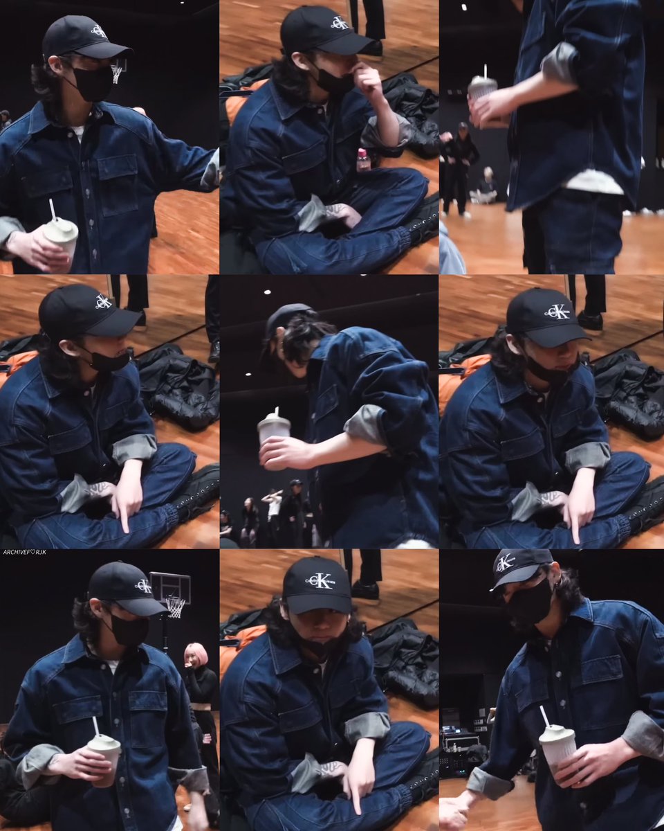 archiveforJK's tweet photo. jungkook’s fit ohmygod https://t.co/Q9EhL37dp3