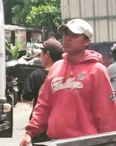 Midjan_La_2's tweet photo. Terjadi pemalakan terhadap sopir truk khususnya mobil² dengan plat nomor daerah.
Lokasi Kayu basar Jakarta Barat, outer rigroad dekat agen P.O Bus.

Pelaku memaksa meminta sejumlah uang 50ribu rupiah namun tidak sempat terekam kamera. https://t.co/0M6JbagHFl