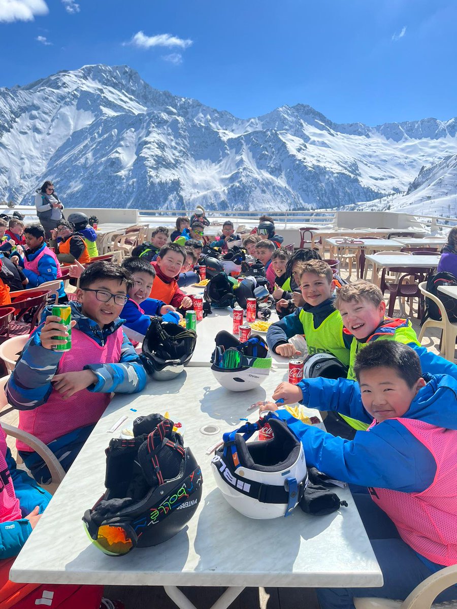 mgs_juniors's tweet photo. No filters needed for these lunchtime shots! 😎
@mgs_1515 https://t.co/ZlkWEOU6xz