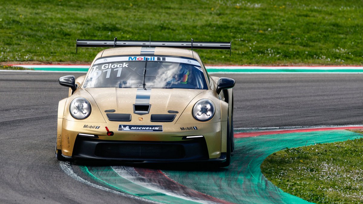 Porsche Supercup tweet media