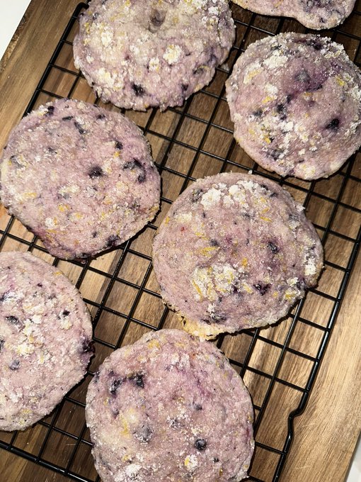 In a world of toxic diet culture that thrives on making us hate our bodies, the most rebellious thing<a href="/tag/newprofilepic"class="tags"><span>#newprofilepic</span></a>