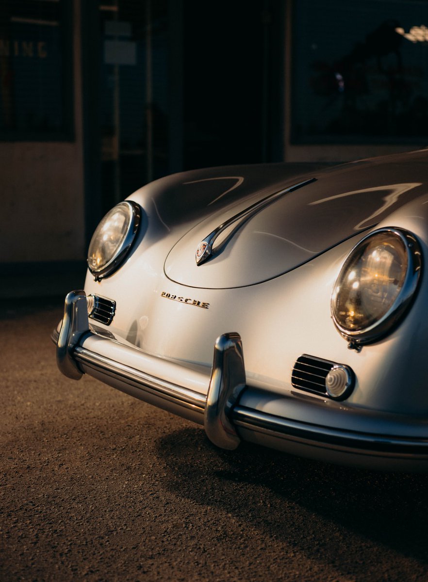 w0wWords's tweet image. The person who makes a success of living is the one who see his goal steadily and aims for it unswervingly. That is dedication. - Cecil B. DeMille #AskBholaa #War2 #WinRedmiNote12 #SuperNoteSuperDesign #JrNTR