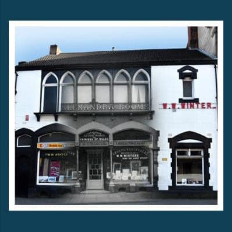 formatfestival's tweet photo. LAST W.W.Winter Studio Visit tomorrow at 10am and 1pm
Don't miss the chance to visit the world’s oldest continuously operating photographic business, started in 1852.
✨Please book your slot through our website or the link in bio.
#WWWinter #FORMAT23 #FORMATFestival https://t.co/jnWYA779I6