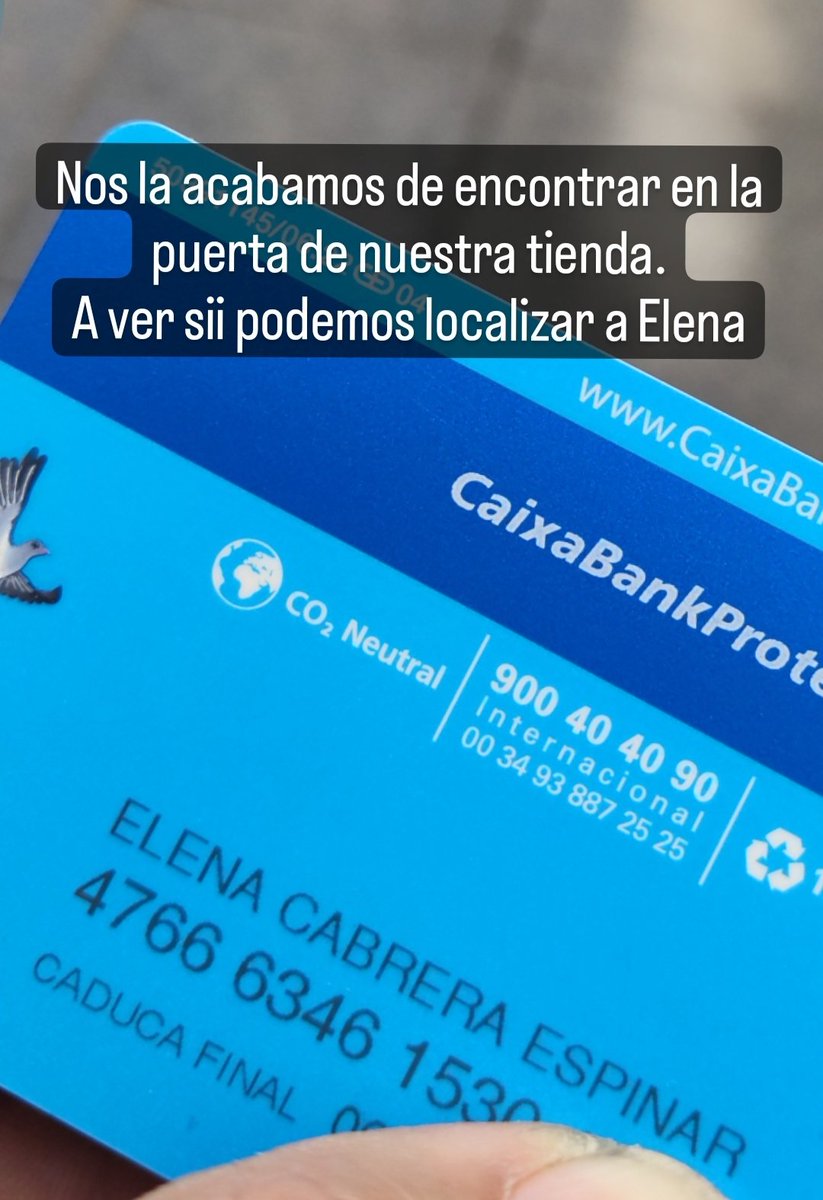A ver si damos con su dueña, que estos días de fiesta y con los bancos cerrados...
#Sevilla #Policia #caixabank #ayuntamientosevilla