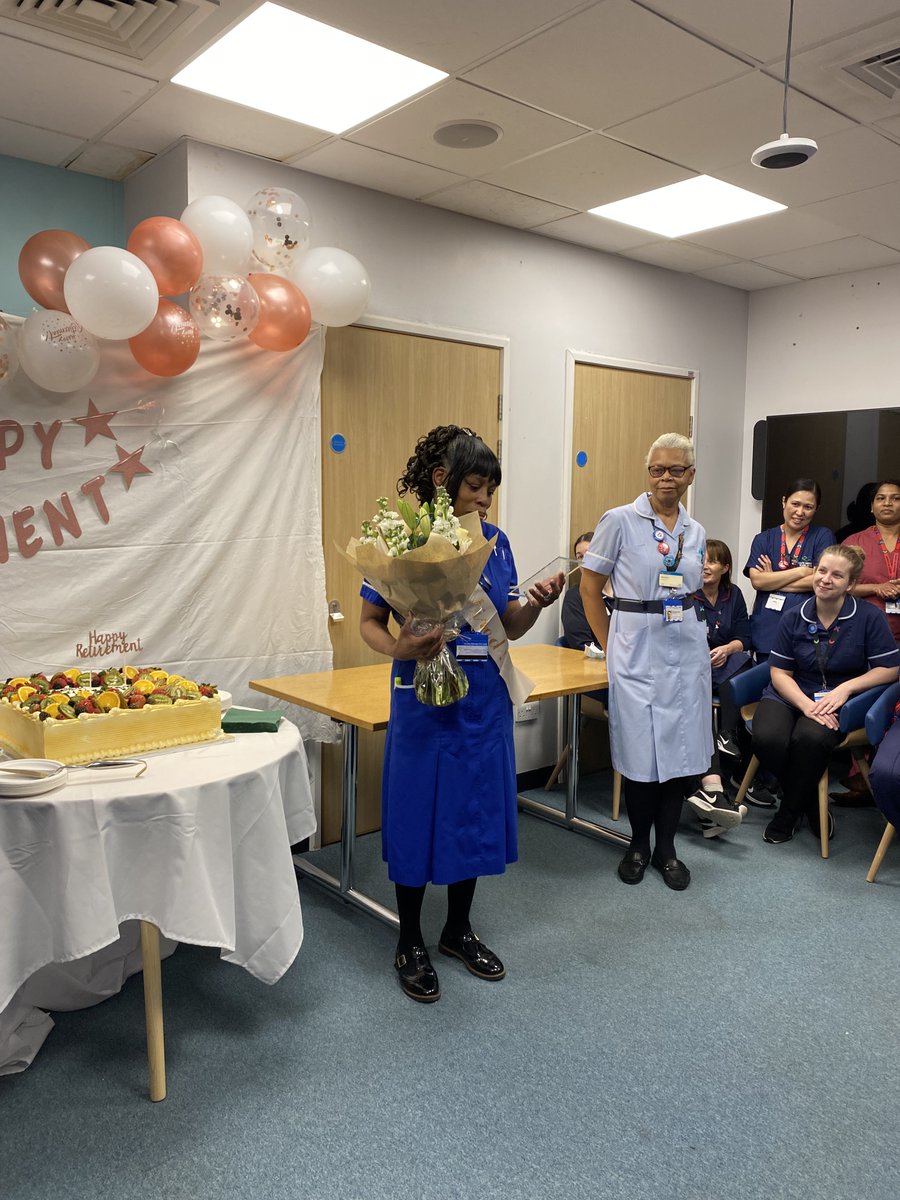 ChelwestEIC's tweet image. ☀️Sunshine☀️has been a part of our #nursing team @WestMidHospital for over 23 years! We are wishing you a wonderful (well deserved), restful retirement💙#PROUD