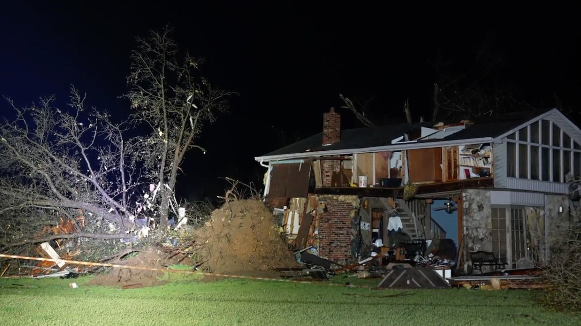 Breaking Weather by AccuWeather tweet media