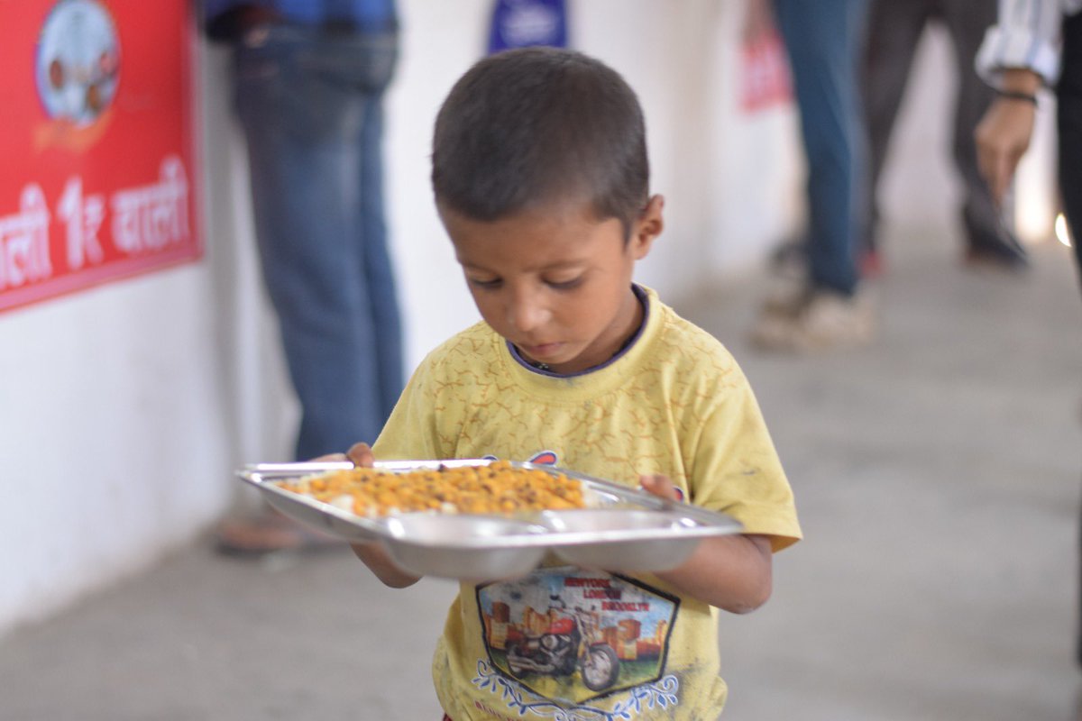 GautamGambhir's tweet photo. Healthy food for just 1 rupee &amp; it will always be! #FoodForAll #JanRasoi https://t.co/y8bg6l6QBx