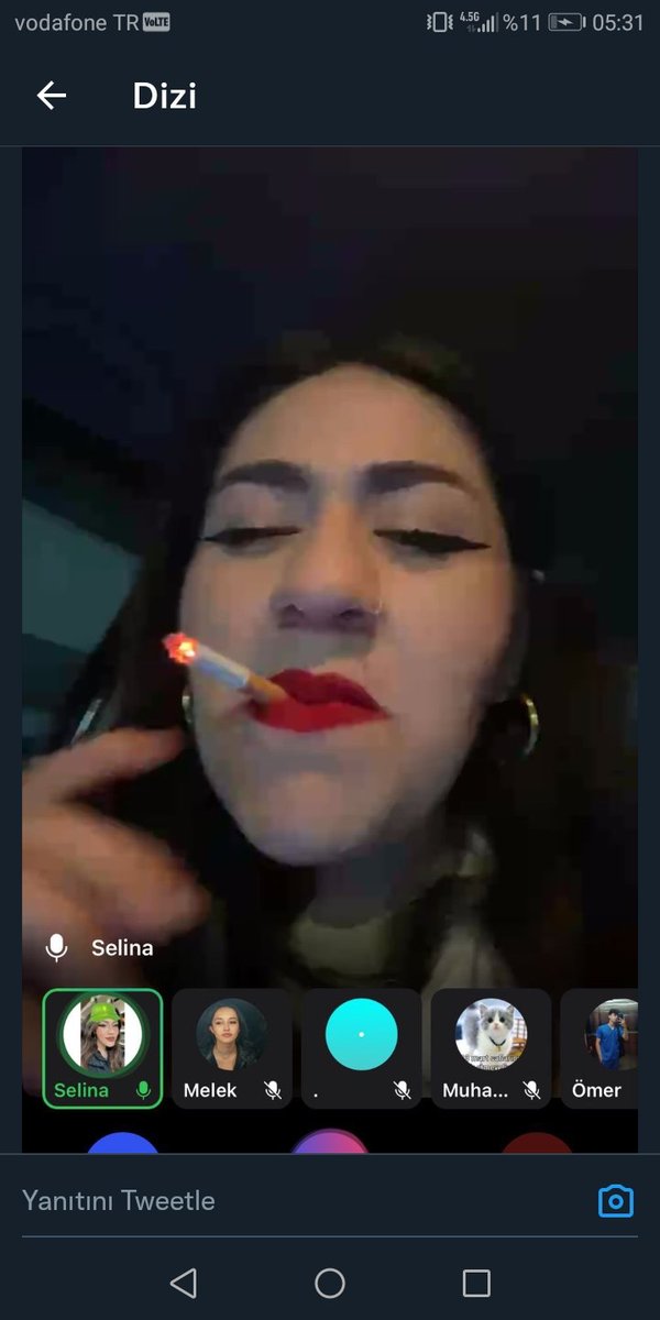 Fotoğrafa 2 saniye bakınca ayakta dolandırılıyorsun aq 😃😃😃😃😄😄