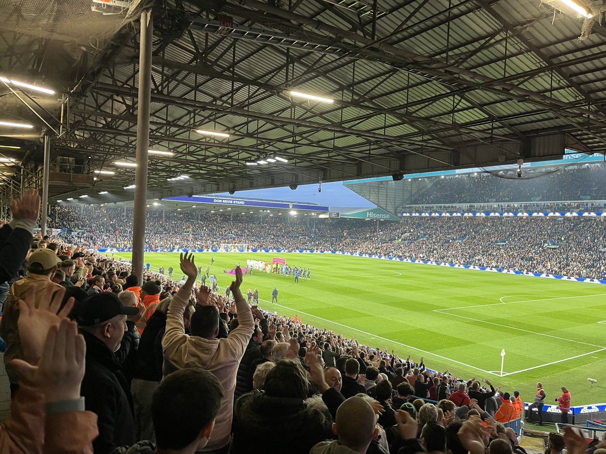 metayloruk's tweet photo. Tough night again on the road but both enjoyed it being in the away end with all the fans and what a first away ground for baby Isla despite her being half Leeds fan she loved it 😂😂

#NFFC #CooperIn #PremierLeague #LUFC #splitloyalties https://t.co/S2ldrwjGYT