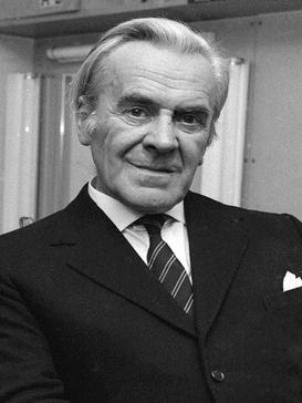 The extraordinarily affable actor John Le Mesurier was born this day in 1912 in Bedford #JohnLeMesurier #Bedford