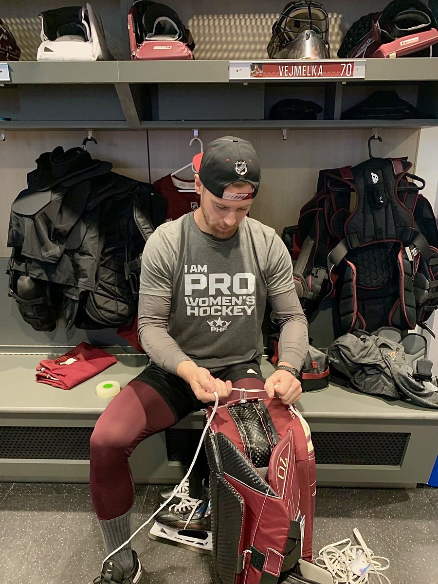 PHF's tweet photo. We heard you were also pro women’s hockey… now you can rep it with us! 

I AM PRO WOMEN’S HOCKEY merch drop is now live for a limited time only! 

Shop Now 🛍️: https://t.co/Fk1ScUZqyR https://t.co/rGxcFrpP2d