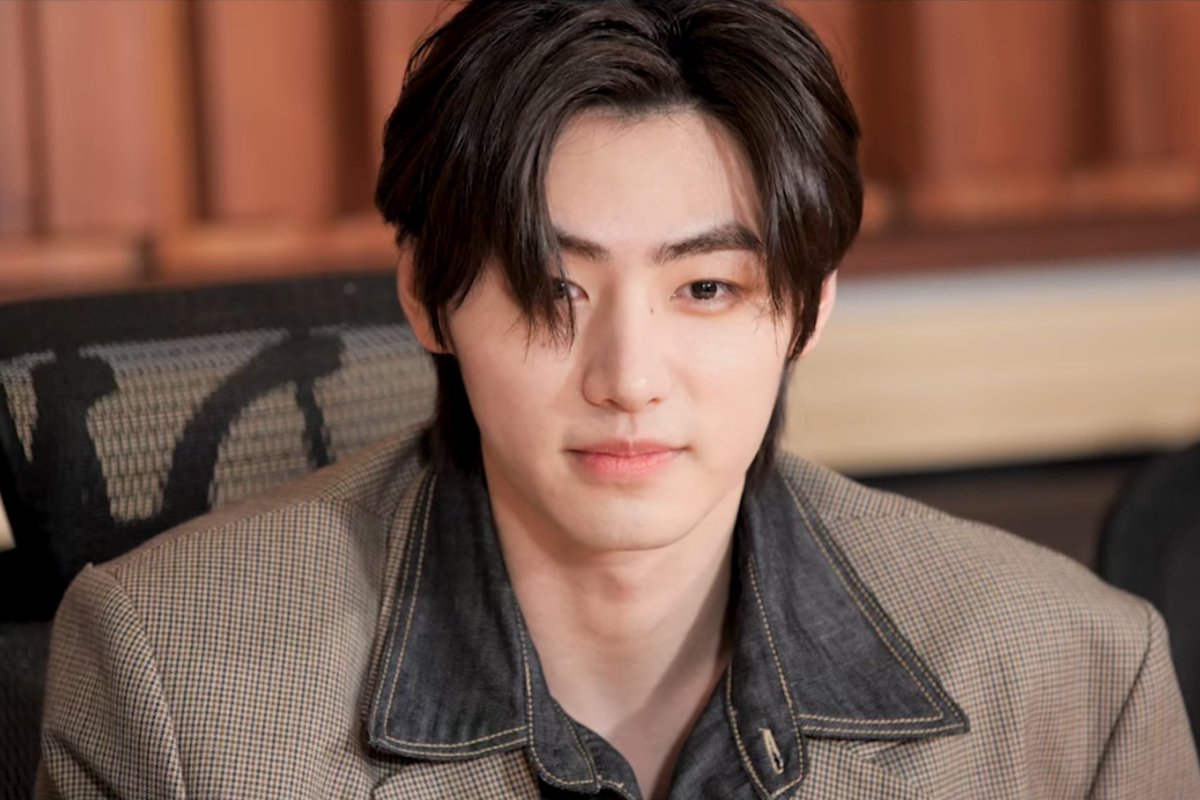 sunghoonpicture's tweet photo. sunghoon is always winning in the face category https://t.co/D6WBvfuoOJ