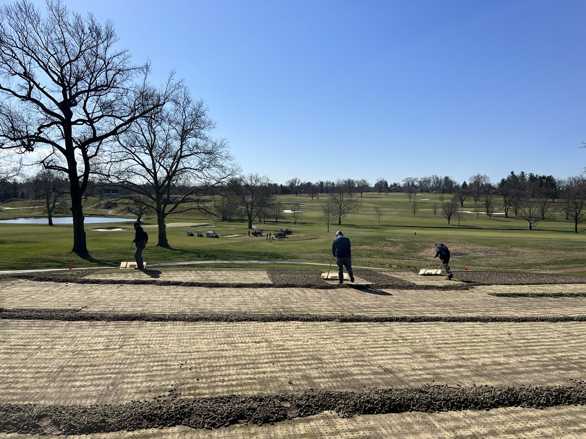Special thanks to the students and turf program at SUNY DELHI for helping us with aeration. Looking forward to the summer internships with Justin, <a href="/CoopHicks/">Cooper Hicks</a> and Big Al. <a href="/DoubleD_Turf/">Double 'D' Turf, LLC</a>