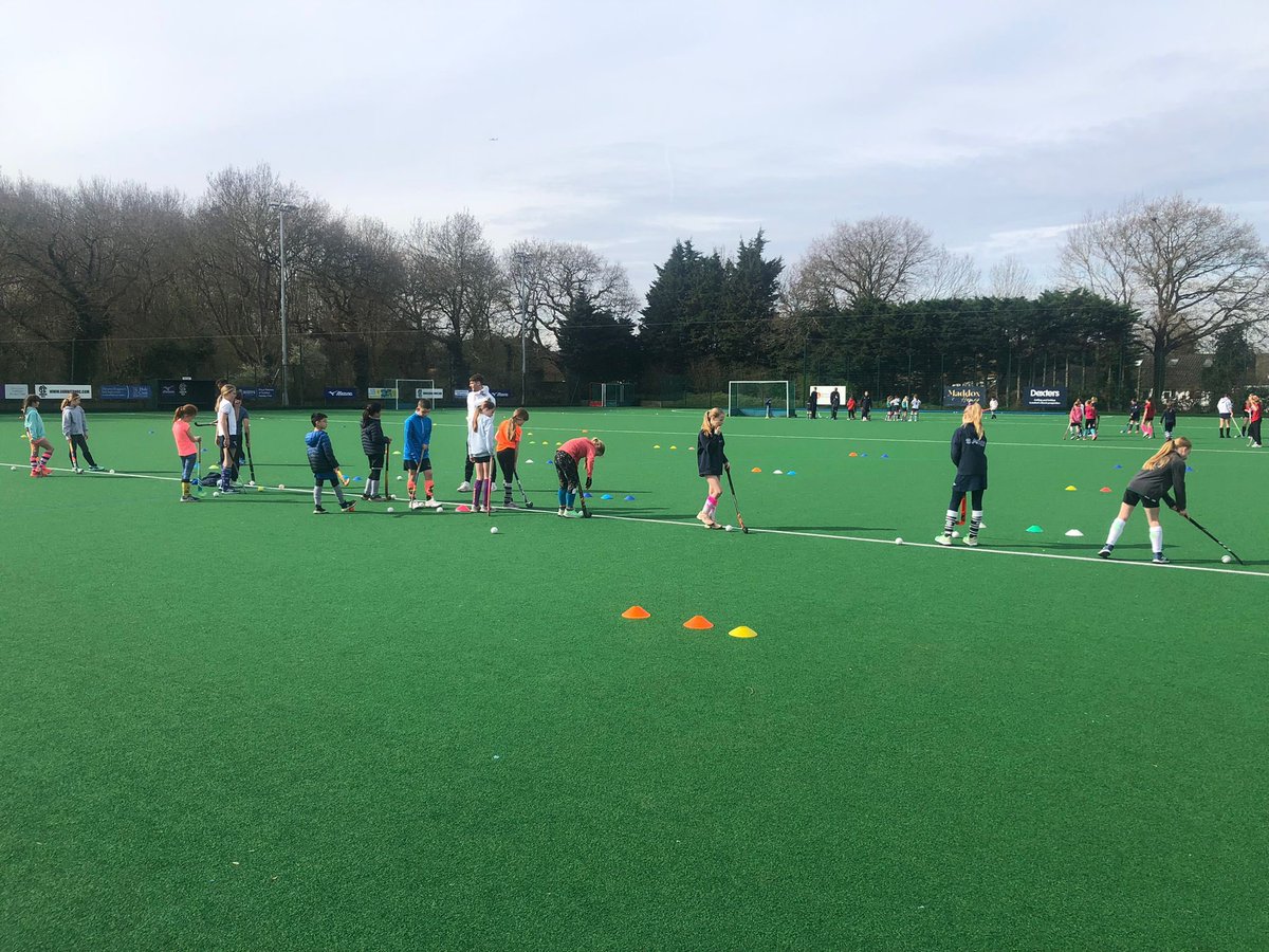 Surbiton Hockey Club (@surbitonhc) on Twitter photo Great to see young players working on their individual skills coached by England players <a href="/timnurse1999/">Timnurse18</a>, <a href="/CreedBrendan/">Brendan Creed</a>, <a href="/dgoodfield1/">David Goodfield</a>, @__nickpark__, <a href="/JamesMazarelo/">James Mazarelo</a> at our Easter masterclasses 🙌🏽
#SHC | surbitonhc.com Great to see young players working on their individual skills coached by England players <a href="/timnurse1999/">Timnurse18</a>, <a href="/CreedBrendan/">Brendan Creed</a>, <a href="/dgoodfield1/">David Goodfield</a>, @__nickpark__, <a href="/JamesMazarelo/">James Mazarelo</a> at our Easter masterclasses 🙌🏽
#SHC | surbitonhc.com