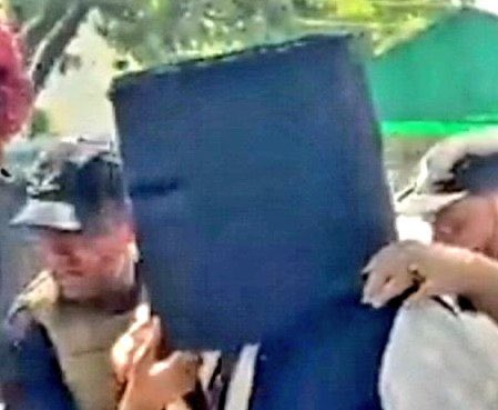 خان ساب جدید اور ڈبہ پیک سیل بند پکنگ میں دستیاب ہیں حفظان صحت کے اصولوں کے مطابق جراثیم سے محفوظ آج ہی آڈر بک کروائںں اپنی بیگم باجی کو اس عید یہ تحفہ دیے کر خوشیاں دوبلا کریں ہوم ڈیلوری کی سہولت دستیاب ہیں ڈیلوری چارجز علیحدہ ہوں گے.....