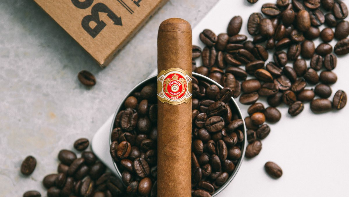 BovedaInc's tweet photo. Cigars and coffee go hand in hand for many people.
The taste combination can at times almost meld together to create a whole other flavor.
Of course, not all drink coffee.
What beverage do you enjoy with your sticks?
#Boveda #CigarLife #PrecisionRH https://t.co/skurX0kCBx