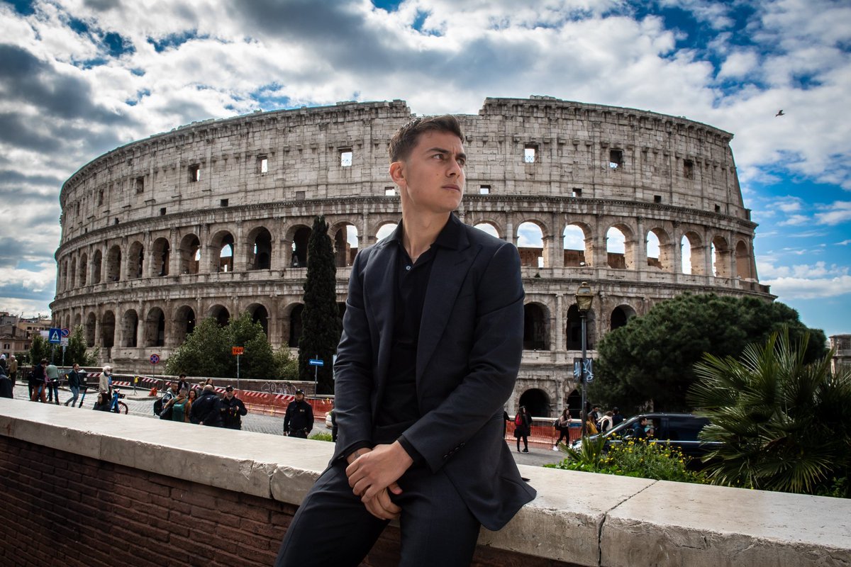centralpdbr's tweet photo. 📸 Novas fotos do Dybala no Coliseu https://t.co/M1oTm1tCZ8