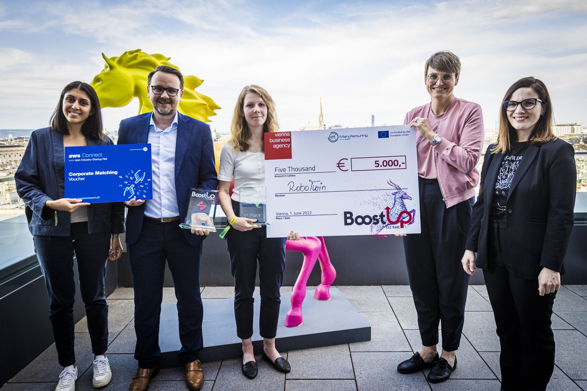 viennaofficePRG's tweet photo. "It was amazing. (...) We made connections to great people not only during the programme, but also at the other ViennaUP’22 events, which together made a really full and inspiring programme," says Co-founder and CTO of Robotwin, a 2022 participant. 3/4 https://t.co/DWvCDt87tk