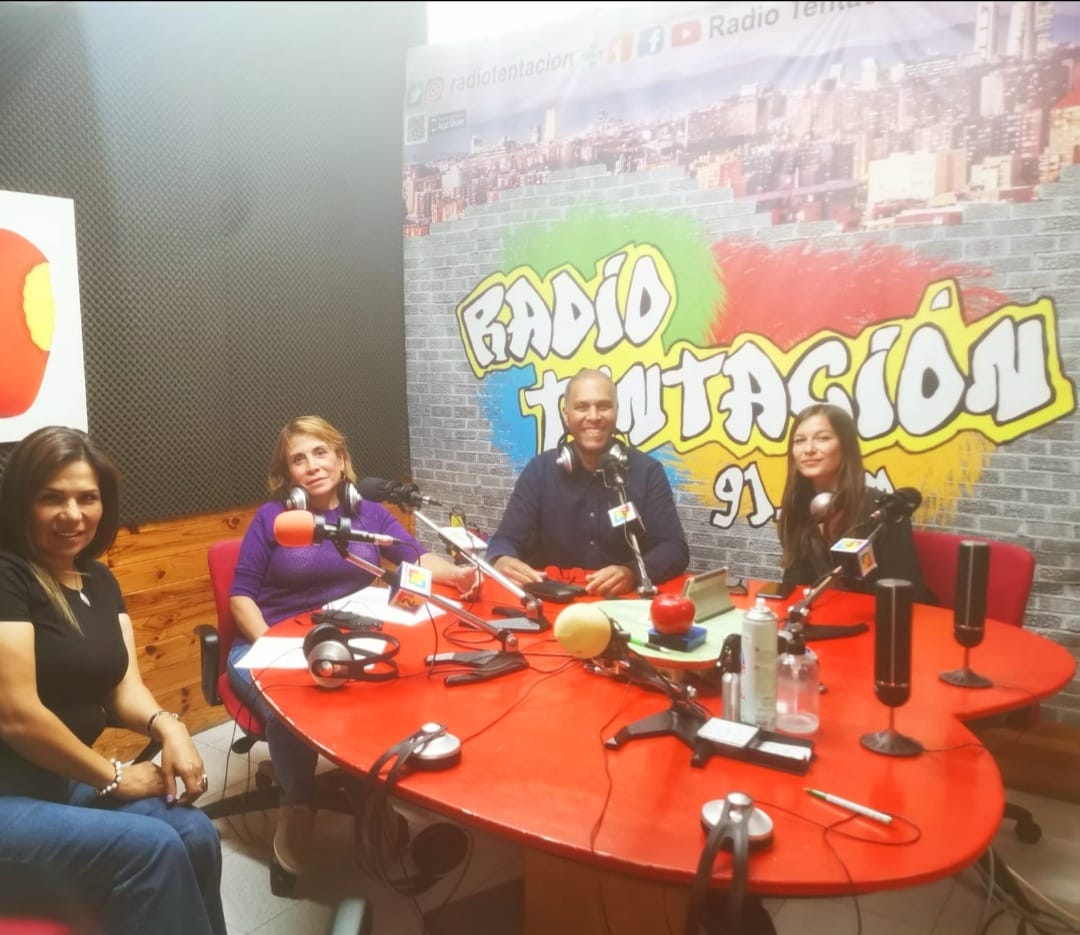 SoftGuardIb's tweet image. Este lunes en SoftGuard, tuvimos el placer de participar en el primer programa de MASMUJER DIGITAL, espacio dedicado a divulgar temas de actualidad, con especial atención a las mujeres de todo el mundo.
De lunes a viernes, de 18:00h a 19:00h, en Radio Tentación, 91.4 FM (Madrid).