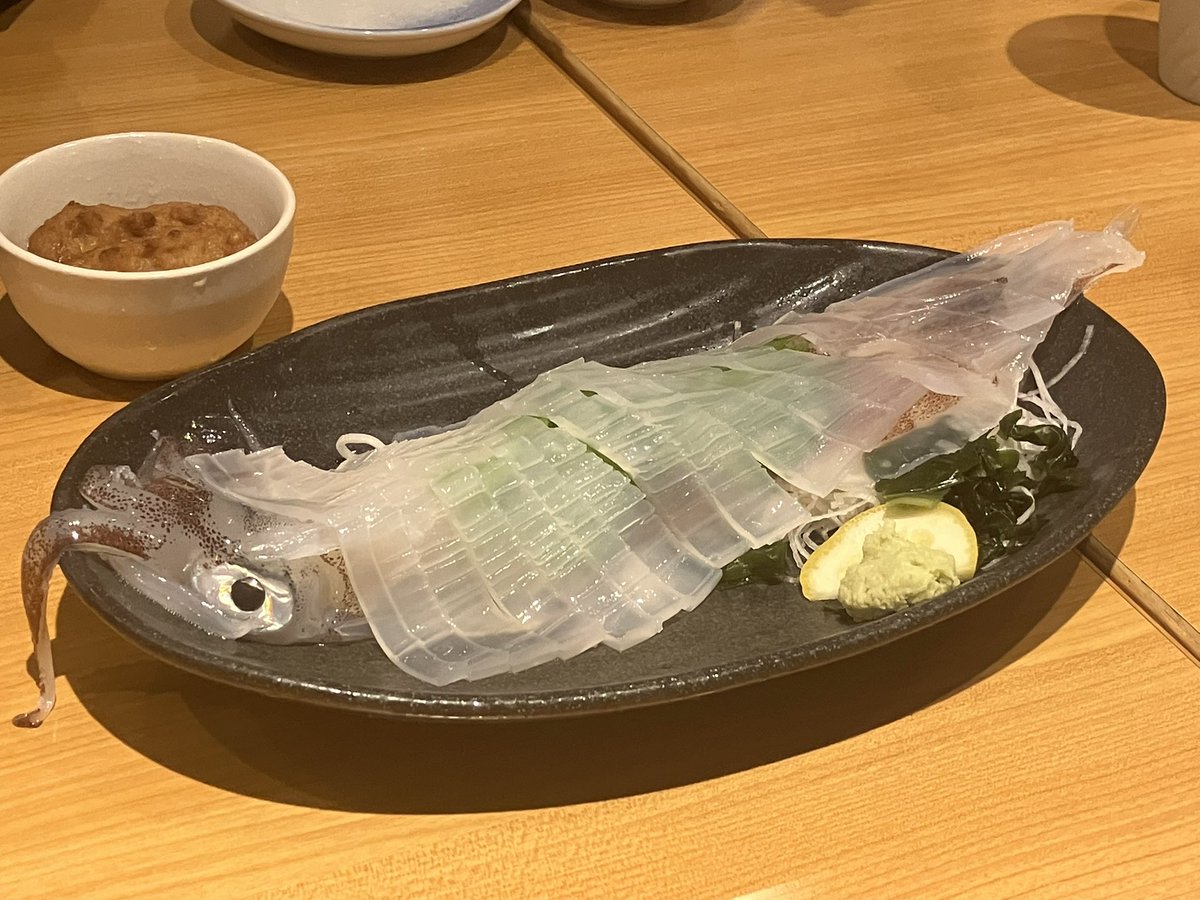 Alise415's tweet photo. 出張で佐賀県にきました〜！
呼子のいきイカおいしぃ🦑 https://t.co/xghOLratnY