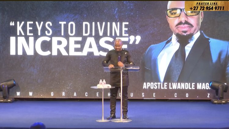 gracehousetwit's tweet photo. 📍We are live at: 112 Susman Avenue, Randburg, Johannesburg, South Africa 🇿🇦.
You are welcome to join us for our “BREAKTHROUGH WEDNESDAY SERVICE” with guest minister, Apostle Lwandle Magagula.
⛓Links to the livestreams in bio!
#KeysToDivineIncrease https://t.co/fwINt1MfNZ