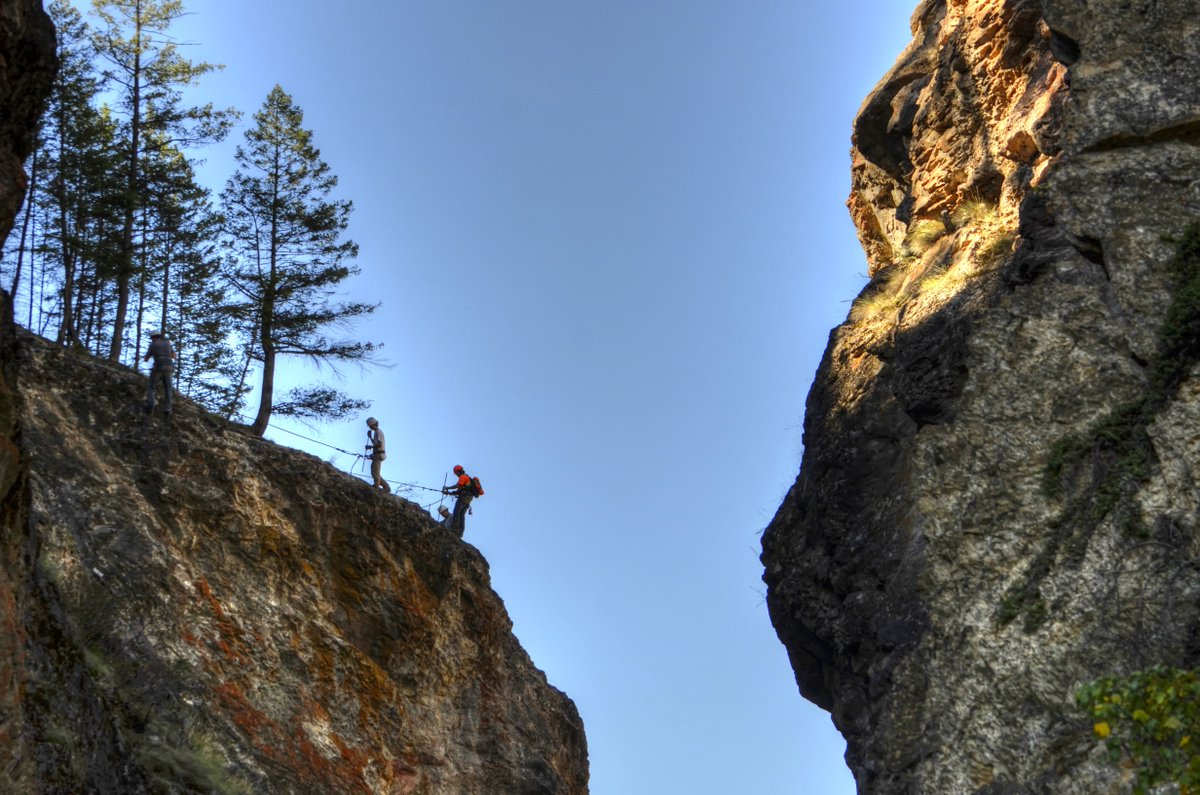 ttrockeng's tweet image. For decades the #TetraTechRockEngineering group has provided #rockengineering services to @ParksCanada as custodians of the Western Rockies National Parks. #TetraTech #LeadingwithScience #rockmechanics