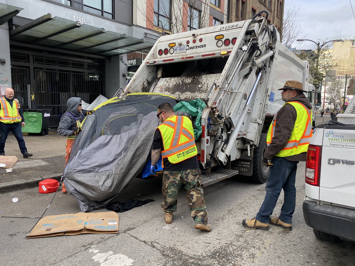 Emily Lazatin tweet media