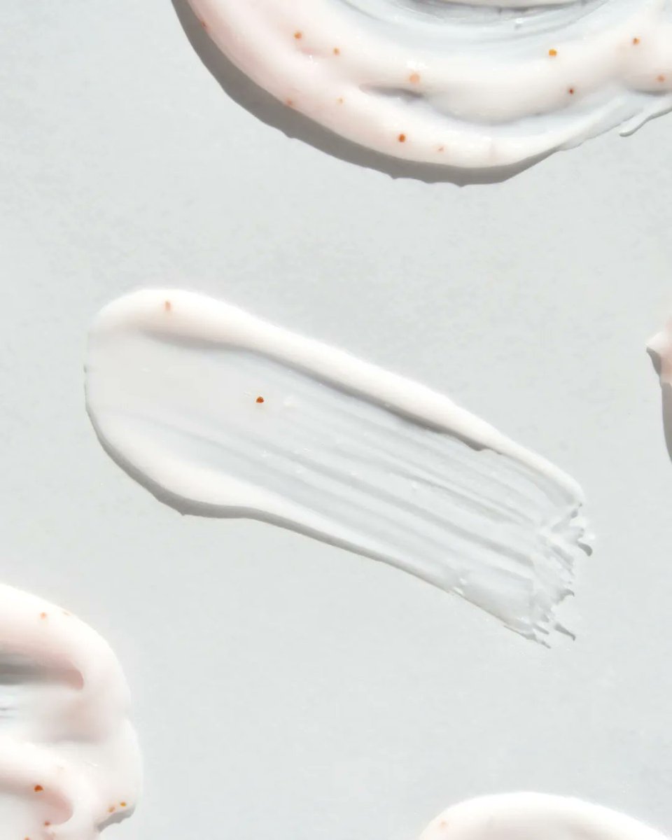 Roccaboxuk's tweet photo. Which type of cleanser is your favorite? Creamy, gel-like, oil-based or something in between? 

Share your thoughts in the comments below!

#skincarecommunity #Roccaboxuk https://t.co/zTfeZoAXcA
