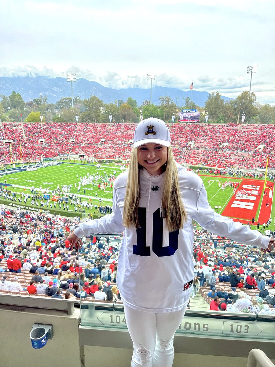 soupcaroline 🥣 tweet media