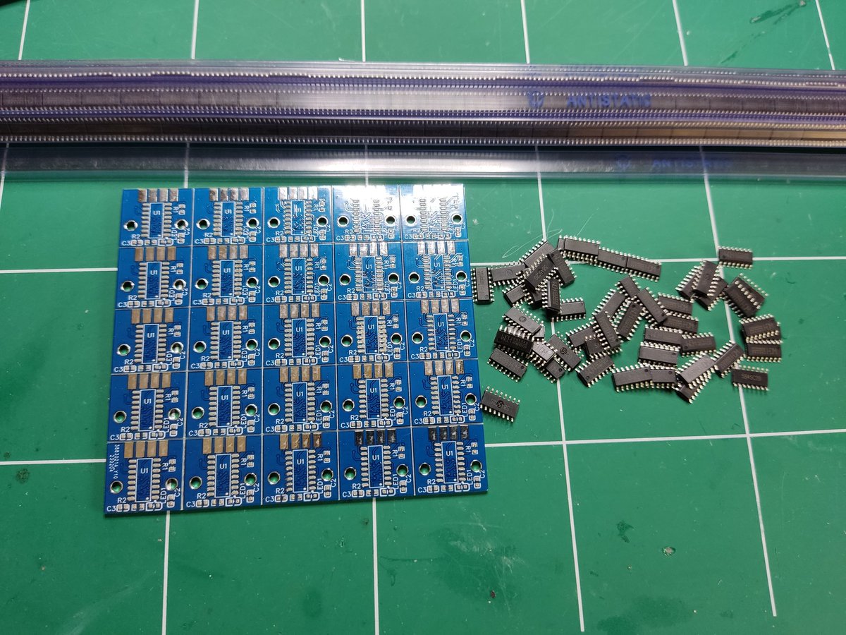 JjmzJ's tweet photo. 500 #ch554 , for my USB-mouse adapter for Atari/Amiga. I might use ch582, Risc-v for next project. @patrick_riscv https://t.co/7z4JsKSgx7
