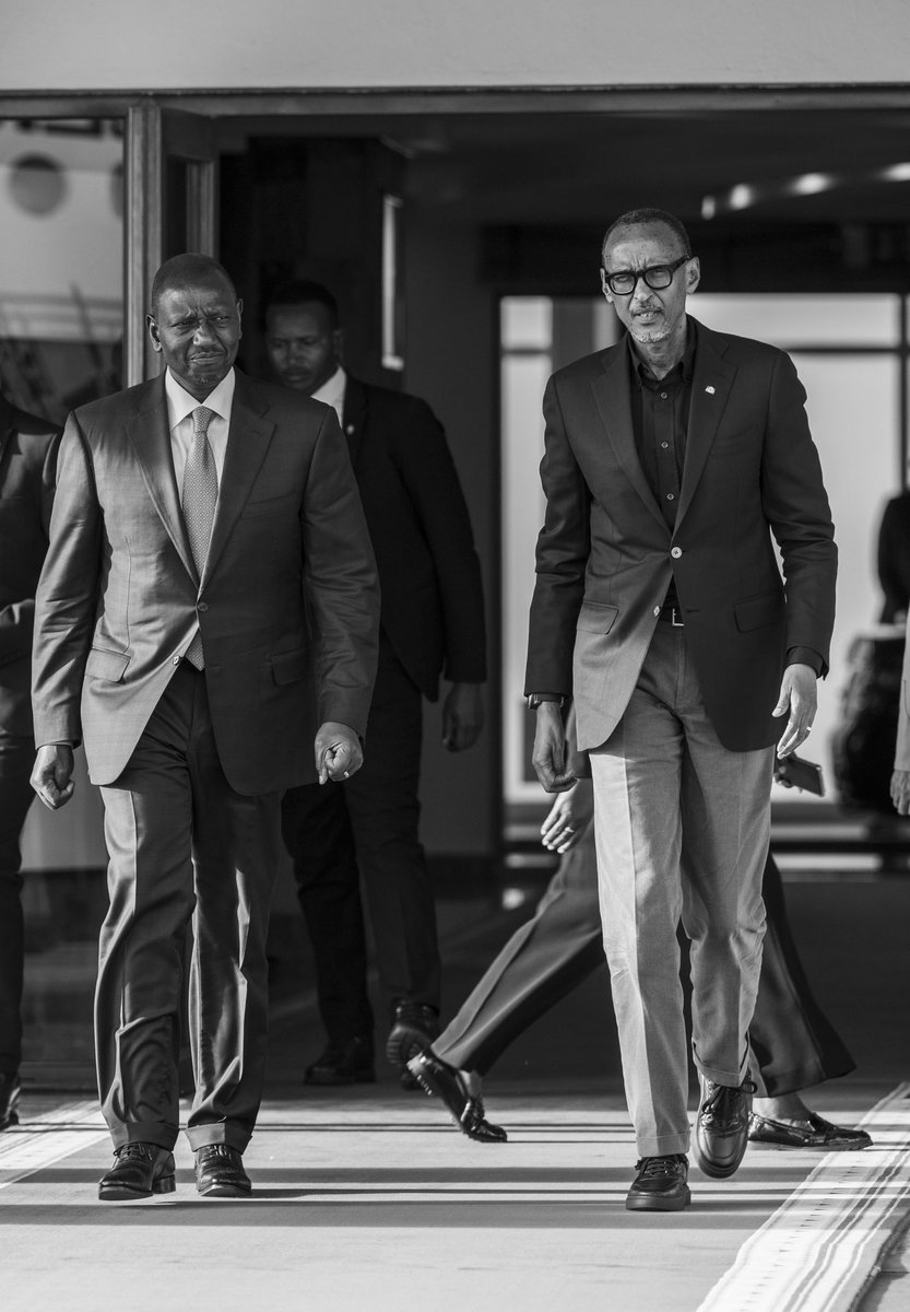 UrugwiroVillage's tweet photo. President Kagame bids farewell to President William Ruto as he concludes his two-day State Visit to Rwanda. https://t.co/BzcasFVePu