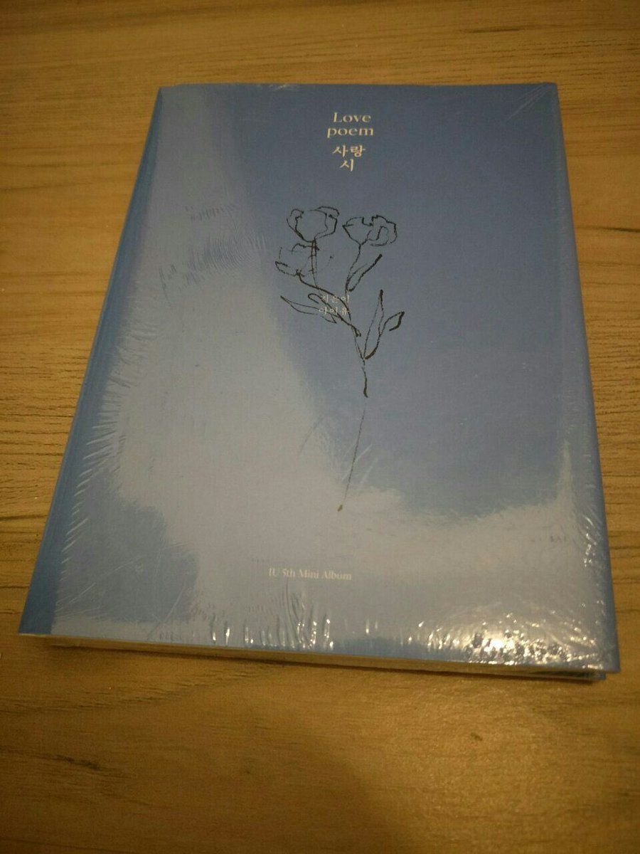 hwinniecart's tweet photo. WTS | LFB

IU Love Poem Album (Sealed)
Price: 850 + LSF
MOP: GCASH
MOD: ggx

loc: manila https://t.co/mOxeyT7aVI